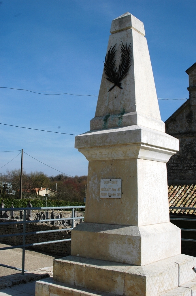 Monument aux Morts pour la France - Pouffonds