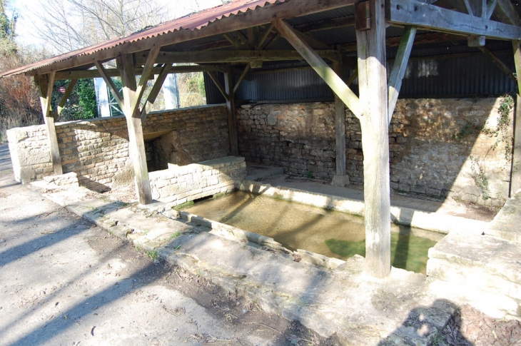 Lavoir à Agentières - Prailles