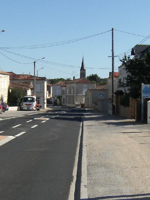 Avenue de Saint Jean d'Angély - Prissé-la-Charrière