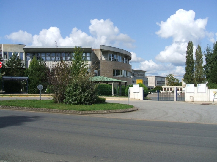 Dauphine - Saint-Maixent-l'École