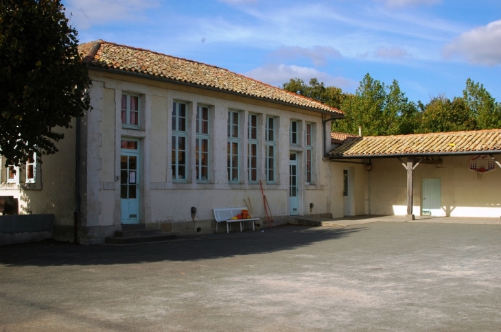 L ' école - Saint-Vincent-la-Châtre