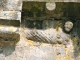 Photo suivante de Vançais Détail : sculpture du dessous de la corniche du portail de l'église Saint Martin.
