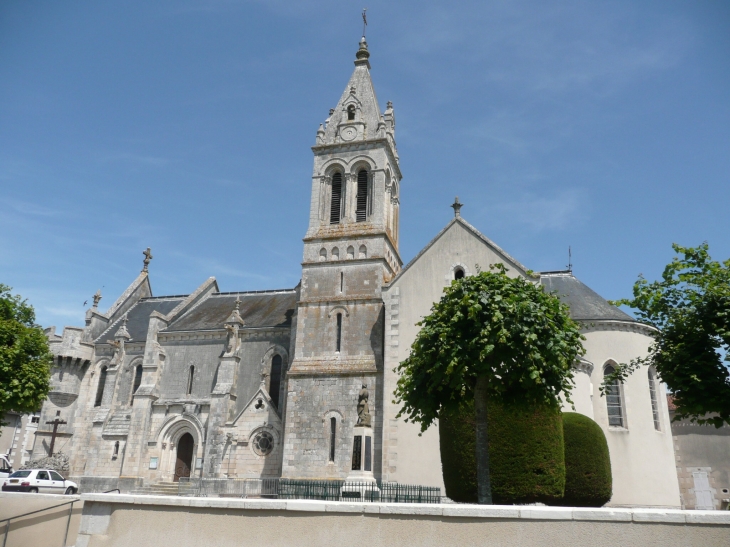 église Saint Hilaire - Adriers
