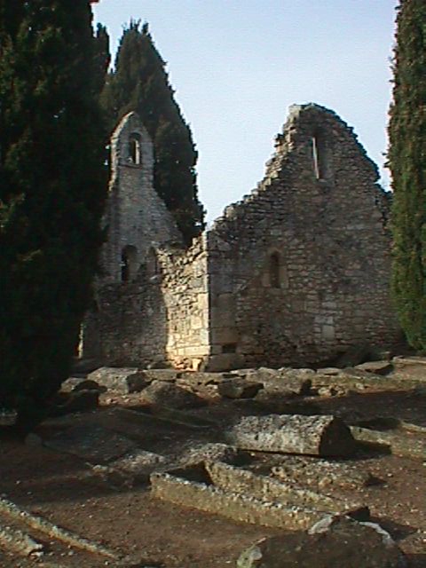 La nécropole et la chapelle Sainte-Catherine - Civaux