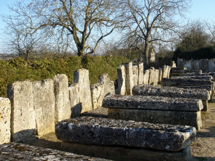 Clôture de la nécropole mérovingienne - Civaux