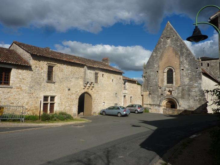  - Fontaine-le-Comte