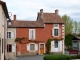 Photo suivante de Leignes-sur-Fontaine Maison du village.