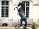 Photo suivante de Les Ormes Expo de sculptures au chateau 