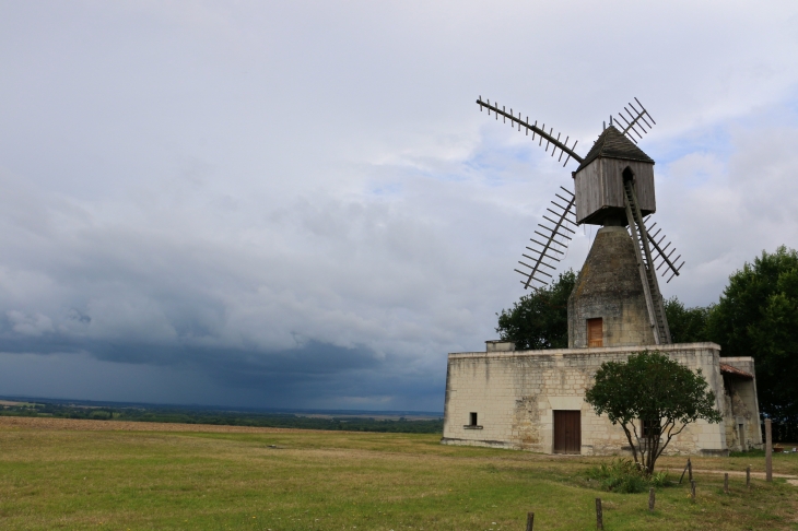 Le moulin du Puy d'Ardanne - Loudun