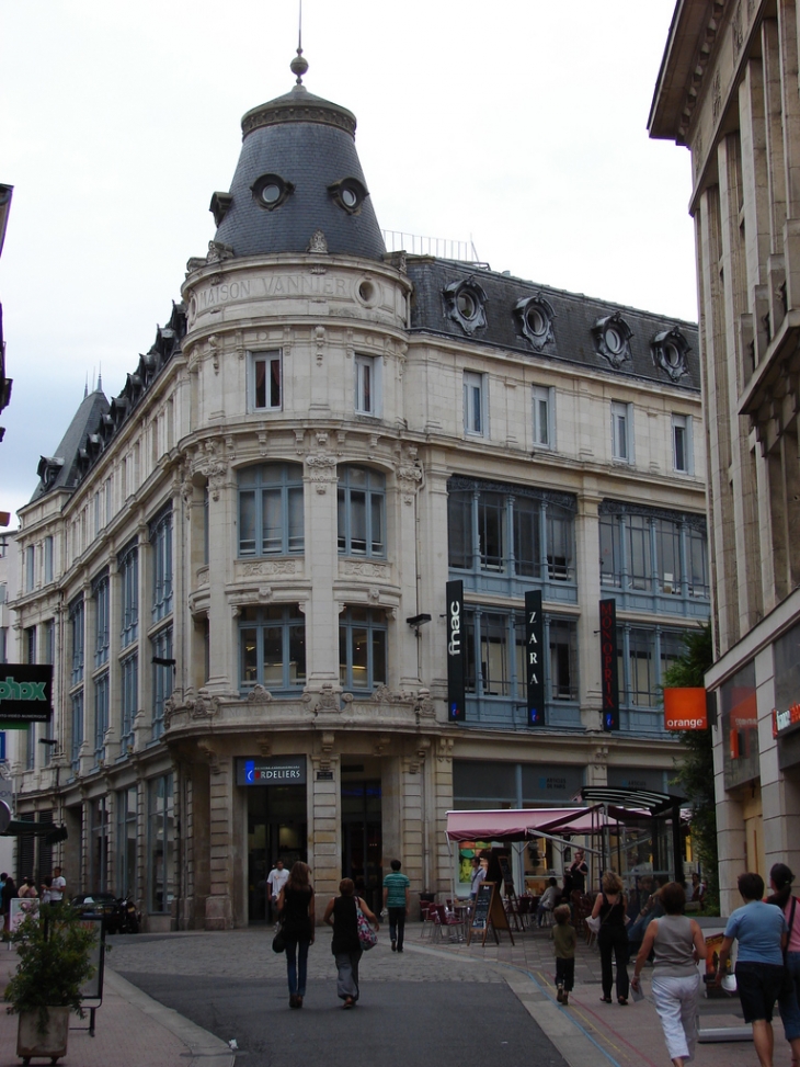Rue du Marché Notre-Dame - Poitiers