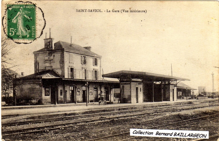 La Gare , Coté voies - Saint-Saviol