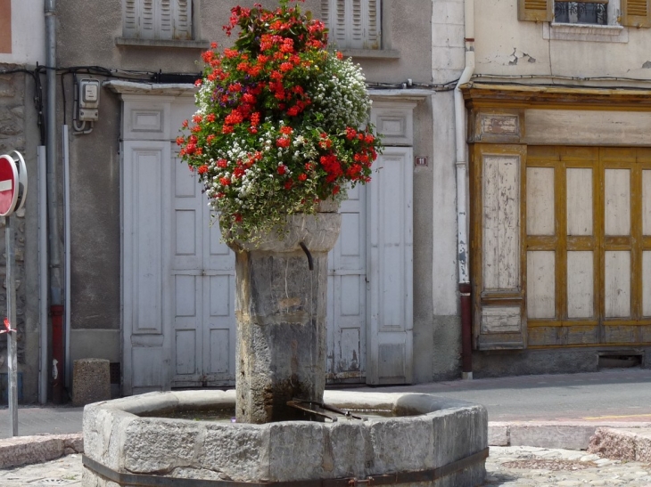 Place Saint Pierre - Barcelonnette