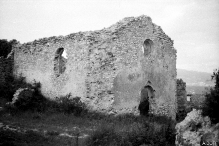 Ruine de l'Eglise du Vieux Bras avant sa restauration - Bras-d'Asse