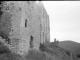 Ruines des remparts du Vieux Bras avant restauration