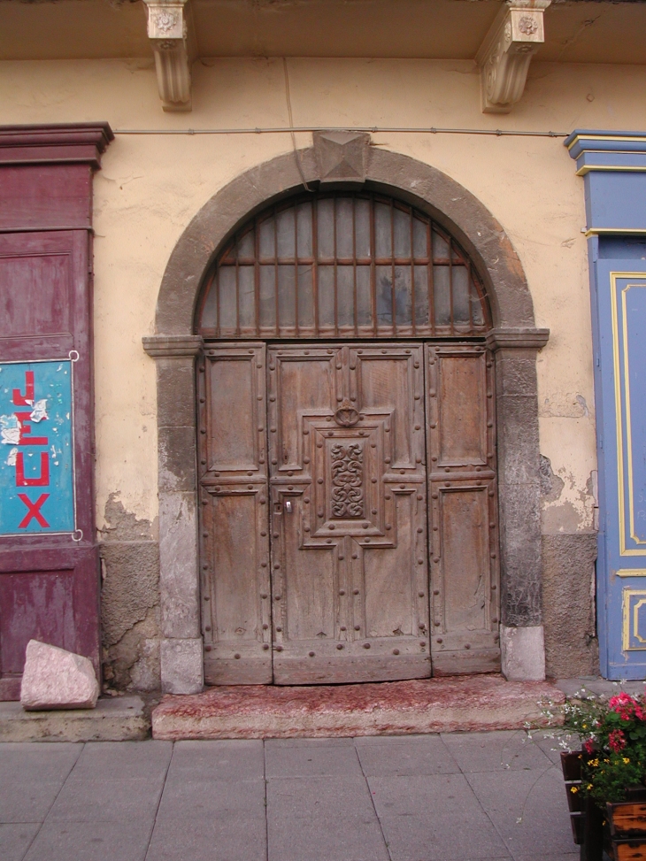 Porte de l'église   - Jausiers