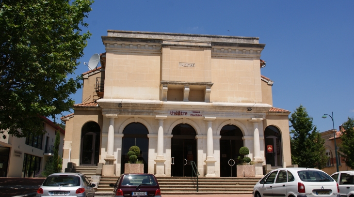  Théâtre  - Sainte-Tulle