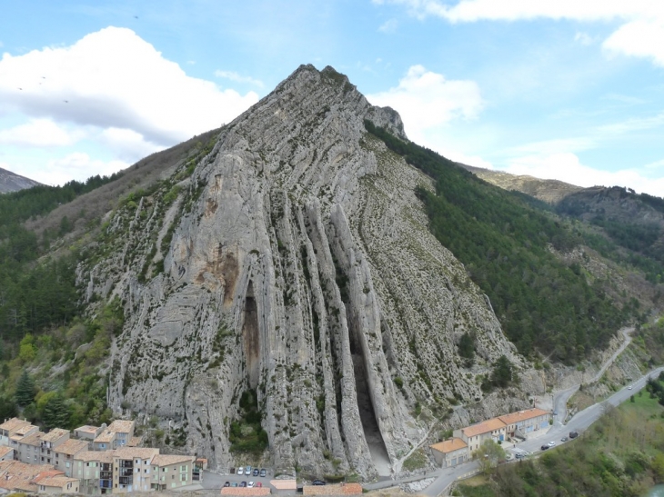 Le rocher de la Baume - Sisteron