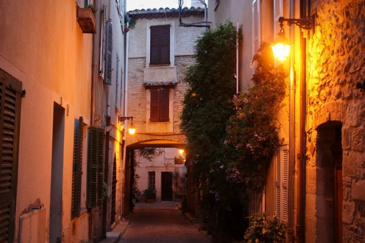 Ruelle - Antibes