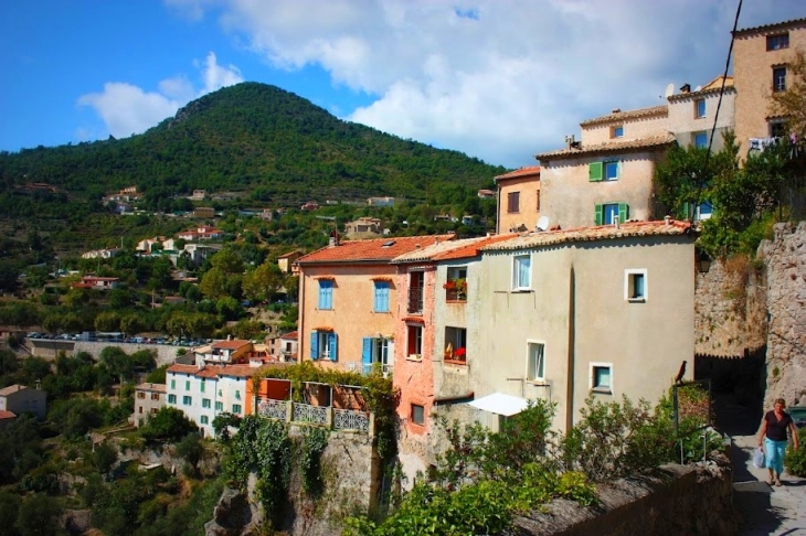 Photo à Bonson (06830) Le village Bonson, 183029