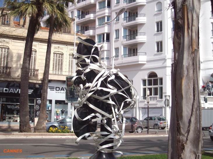 Silence on tourne - Cannes