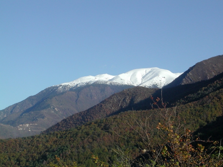 Le Mt Giraud : Alt 2606 m vu depuis clans