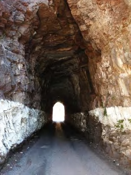 Tunnel - Daluis