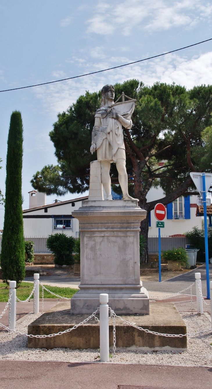 Statue - Mandelieu-la-Napoule