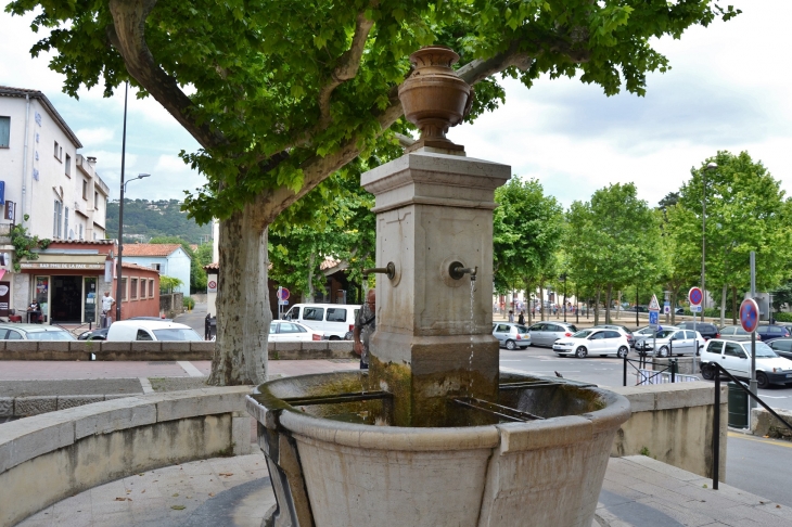 Fontaine - Mouans-Sartoux