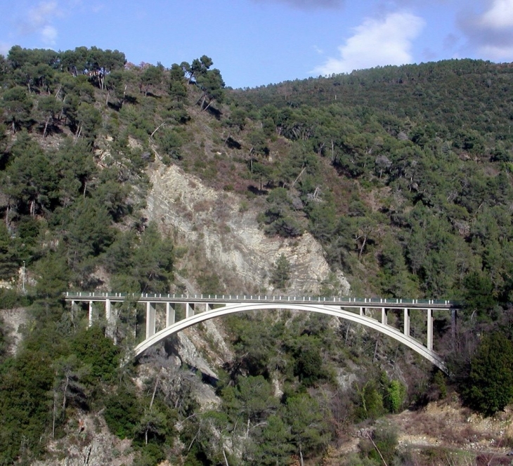 Le Pont - Saint-Blaise