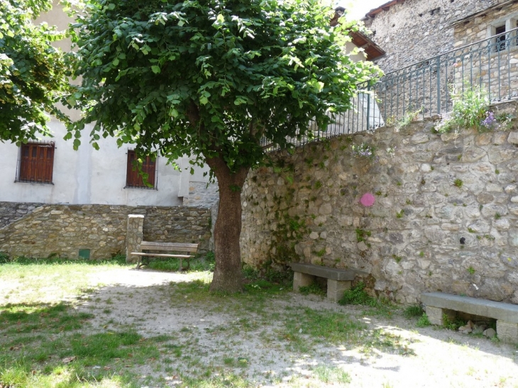 Place de la Section TB - Tende