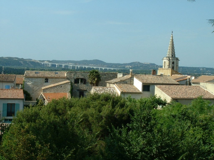 Une vue du village - Barbentane
