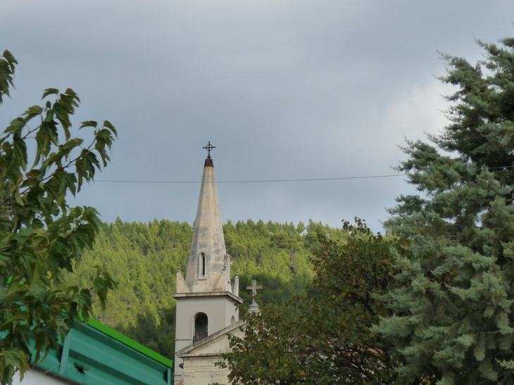 Le clocher de l'église - Cuges-les-Pins