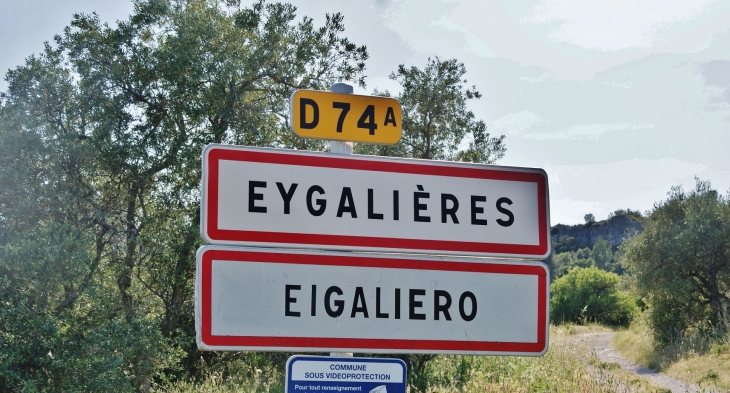  - Eygalières
