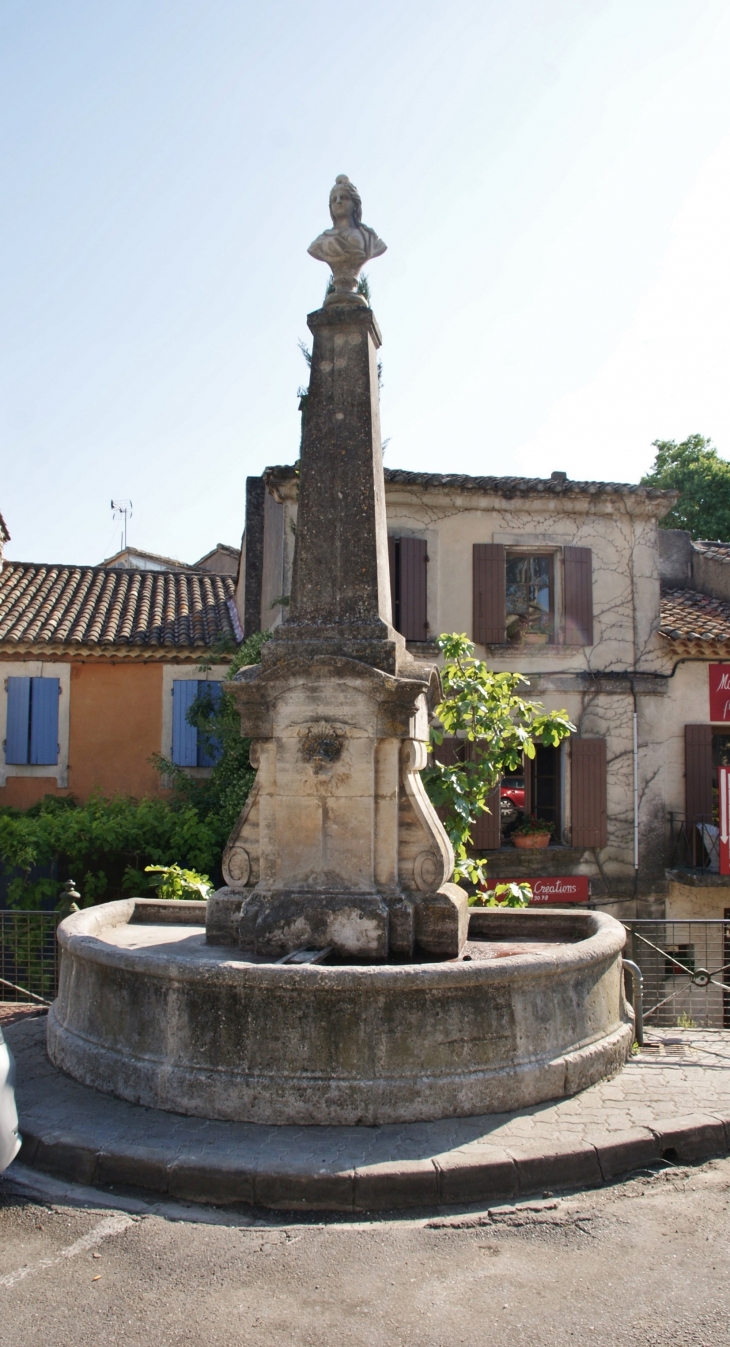 Fontaine - Eygalières