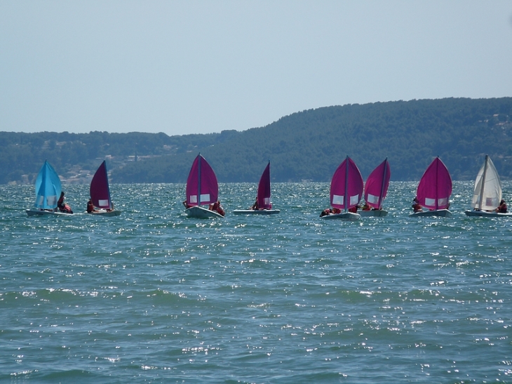 Navigation sur l'Etang - Saint-Chamas