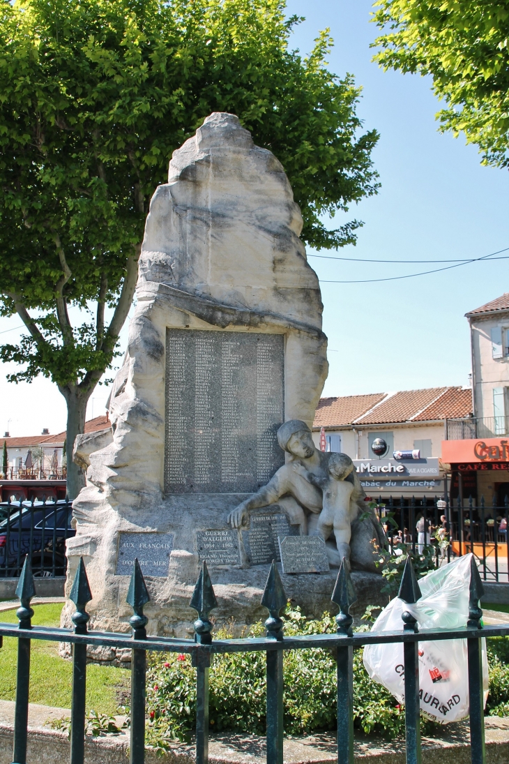 Monument aux Morts - Saint-Rémy-de-Provence