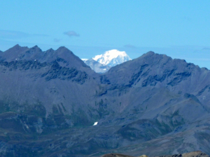 Le-mont-Blanc à 359°=Nord à 131km -vue-de-la-tete-de-la-cula 3121m  - Ceillac