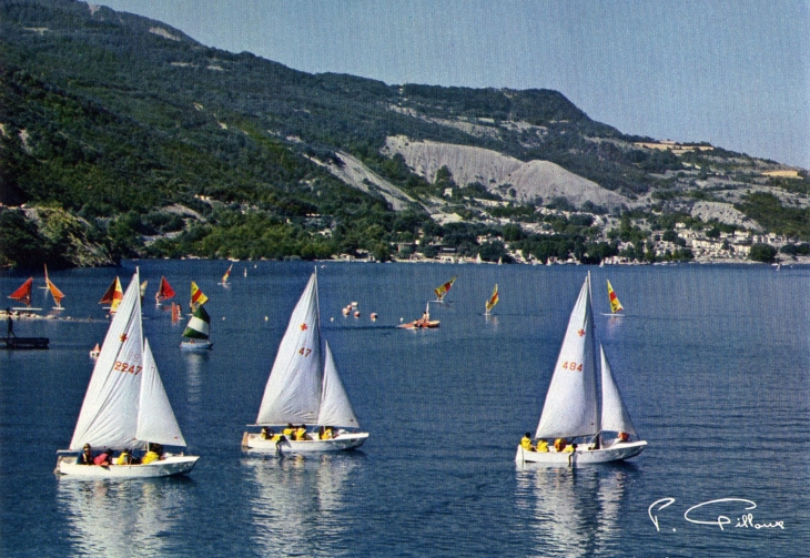 Lac de Serre-Ponçon (carte postale de 1980) - Embrun