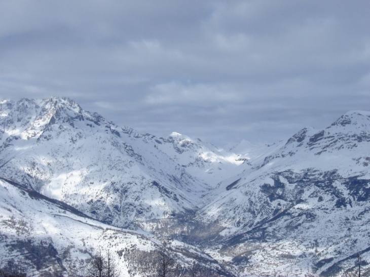 Vu des Bans sur la vallée - Puy-Saint-Vincent