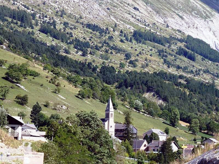 Vue sur le village  - Saint-Étienne-en-Dévoluy