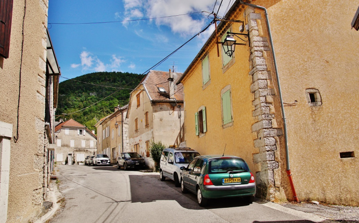 La Commune - Saint-Julien-en-Beauchêne