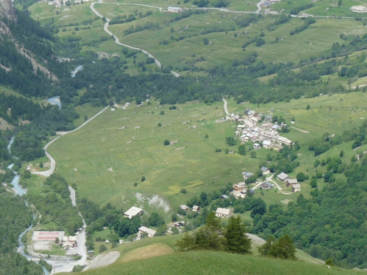 Vue du sentier des Crevasses - Villar-d'Arêne