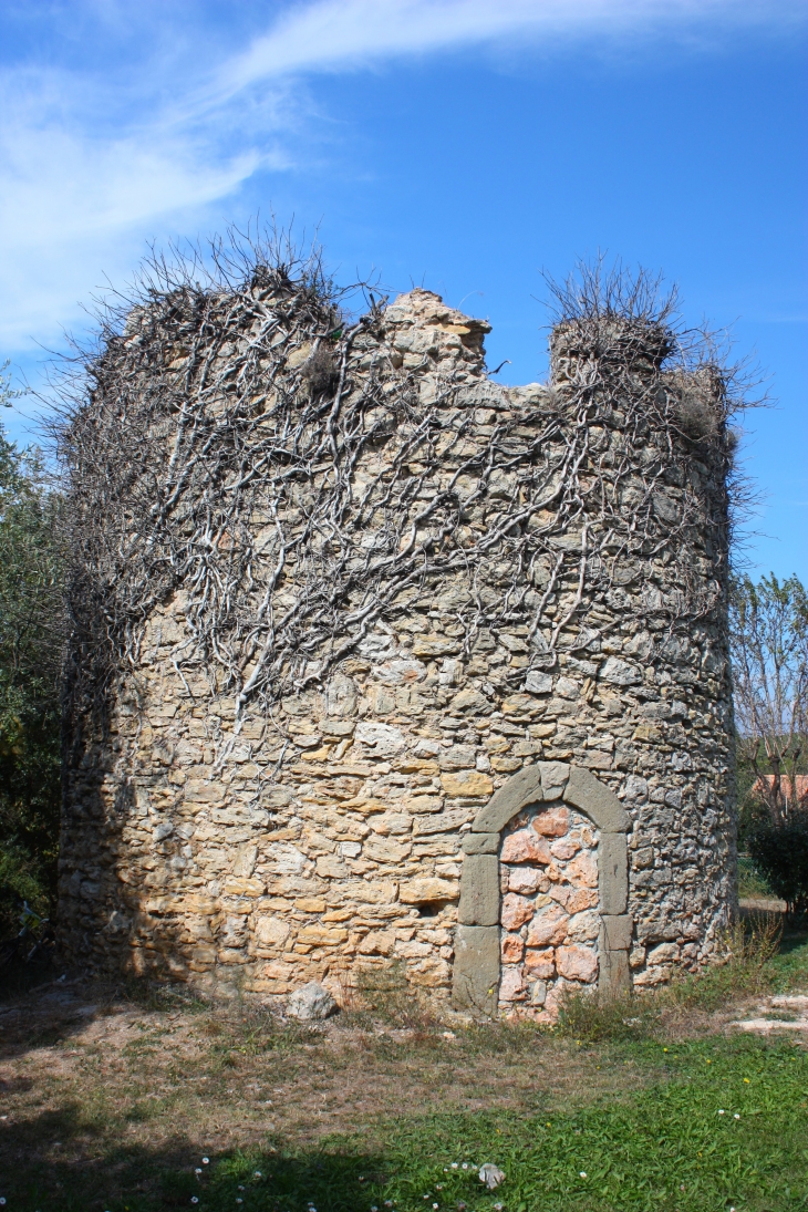Ancien moulin de Bagnols en forêt - Bagnols-en-Forêt