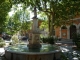 La fontaine , place du palais de justice
