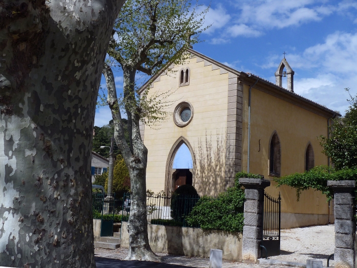 La chapelle Notre Dame de  Pitié - Collobrières