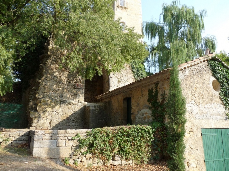 Le chateau - Entrecasteaux