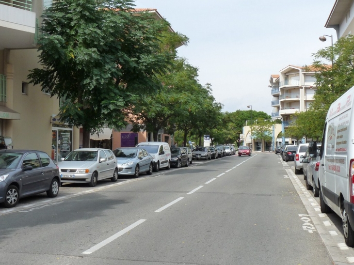 Avenue du port - Fréjus