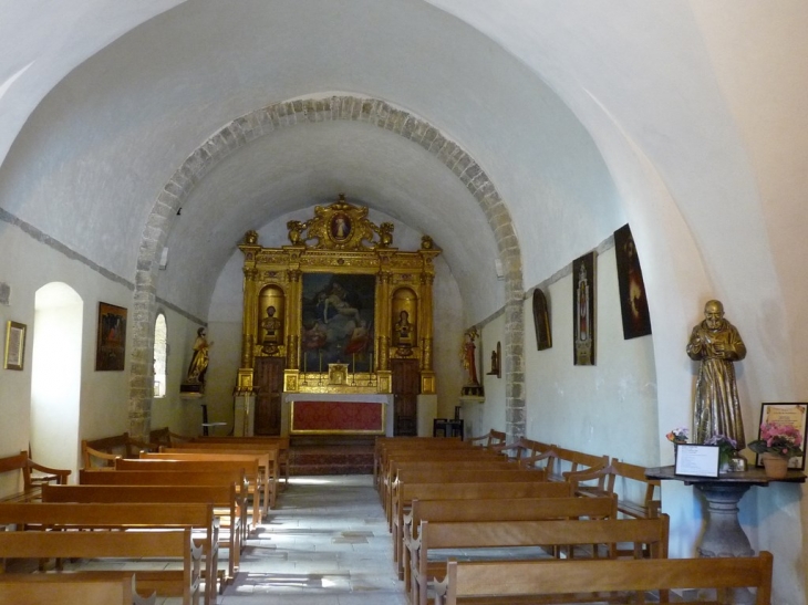 A l'intérieur de la chapelle des Pénitents - Grimaud