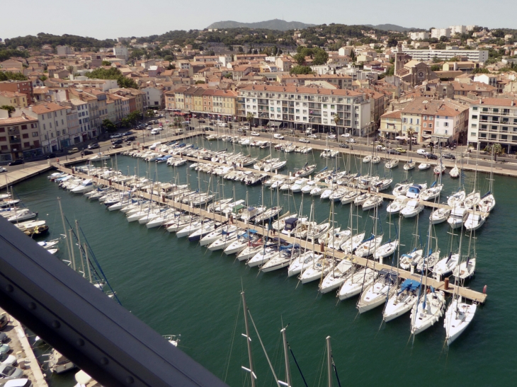 La ville et le port vus du pont levant - La Seyne-sur-Mer