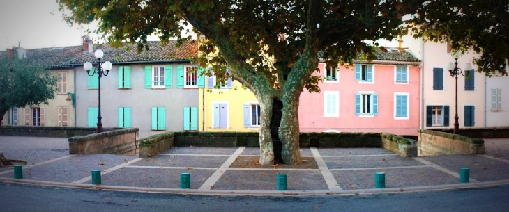 Le Muy village
